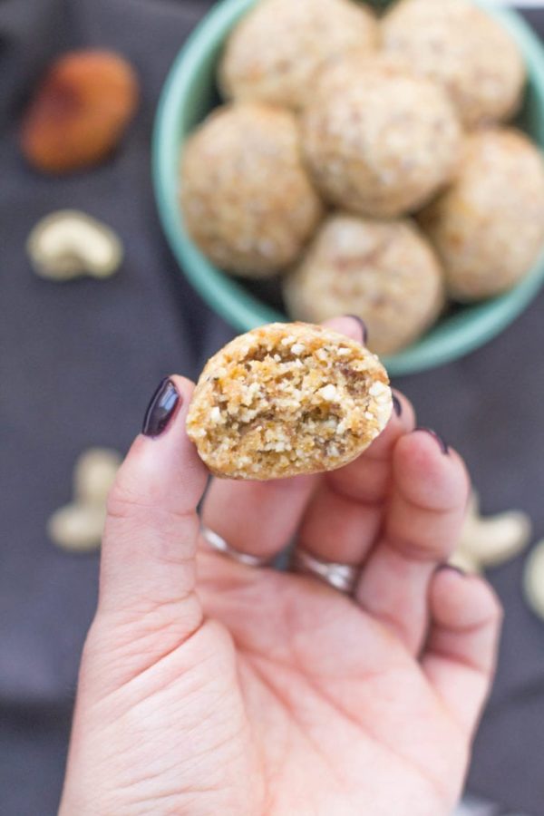 Whole 30 Apricot Cashew Energy Bites The Clean Eating Couple