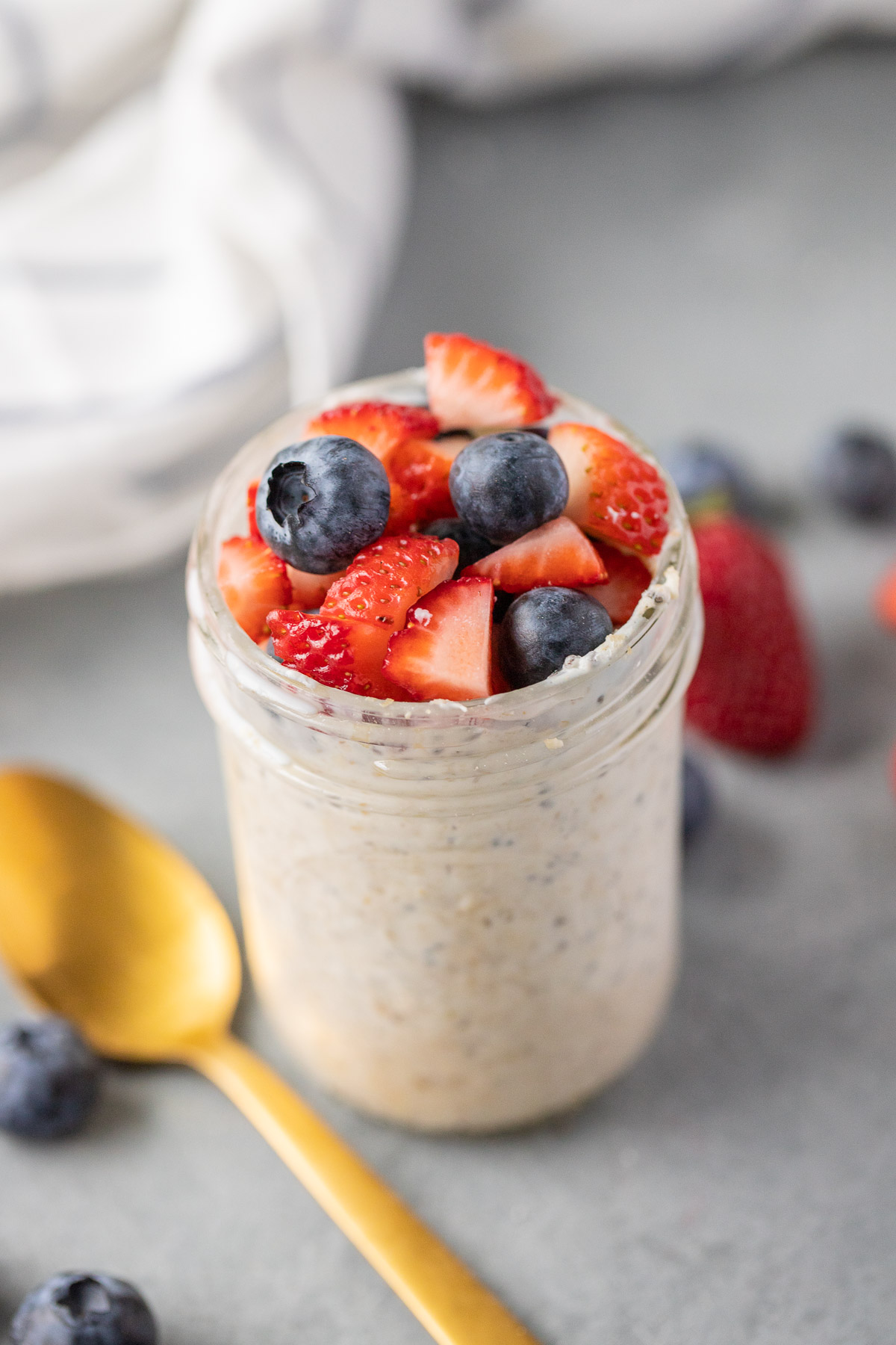 Berries Overnight Oats At Julia Belcher Blog
