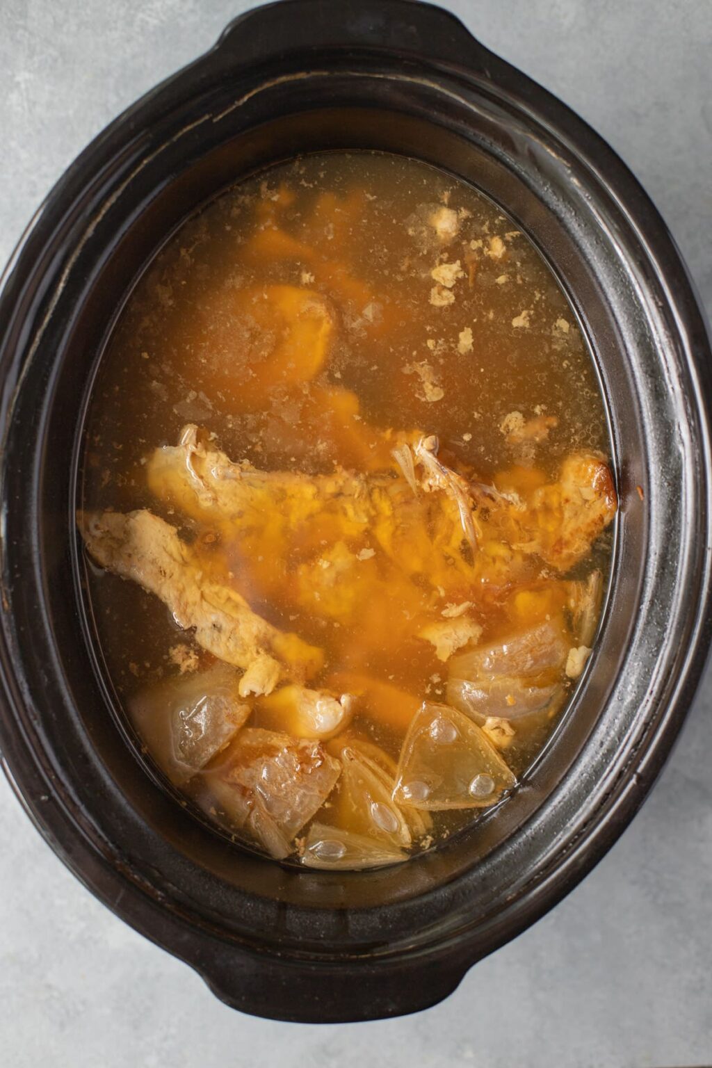 Easy Crockpot Bone Broth The Clean Eating Couple
