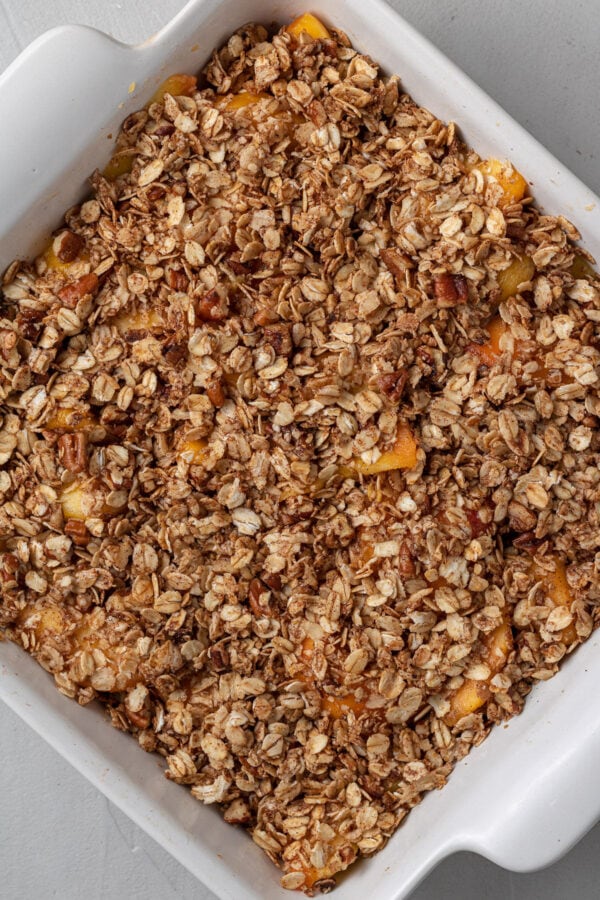 Easy Healthy Peach Crisp The Clean Eating Couple