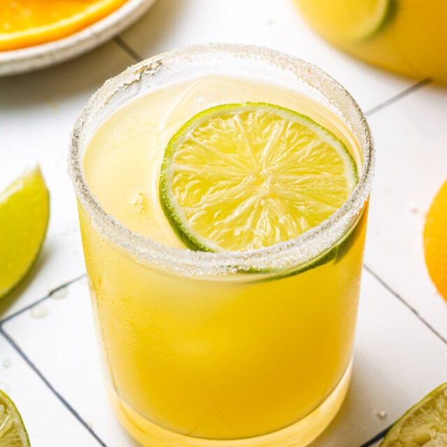 Easy Skinny Margarita The Clean Eating Couple
