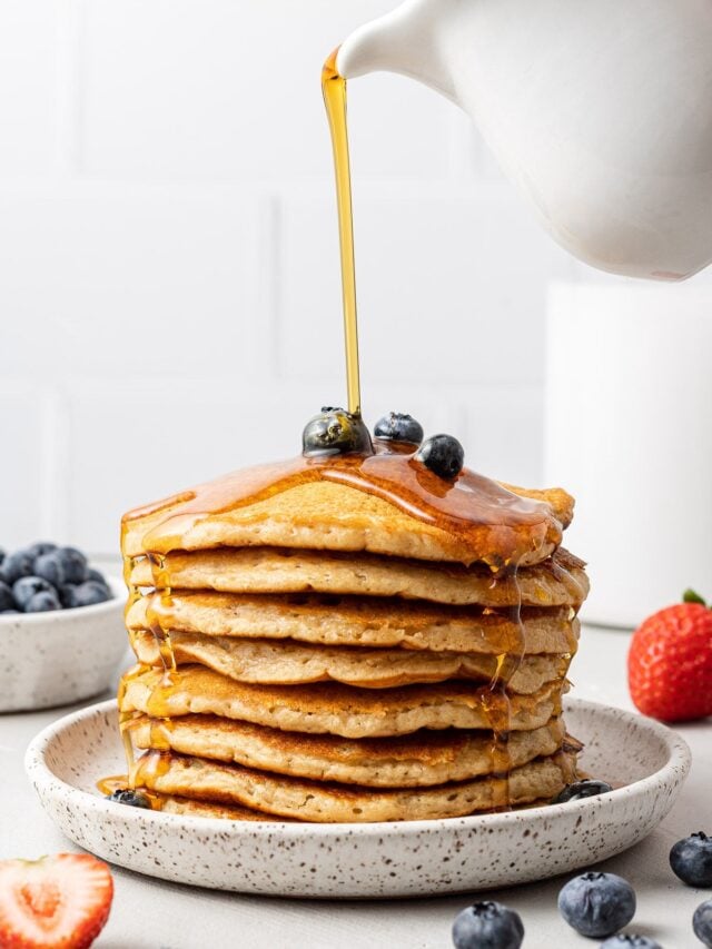 Healthy Pancake Recipe The Clean Eating Couple