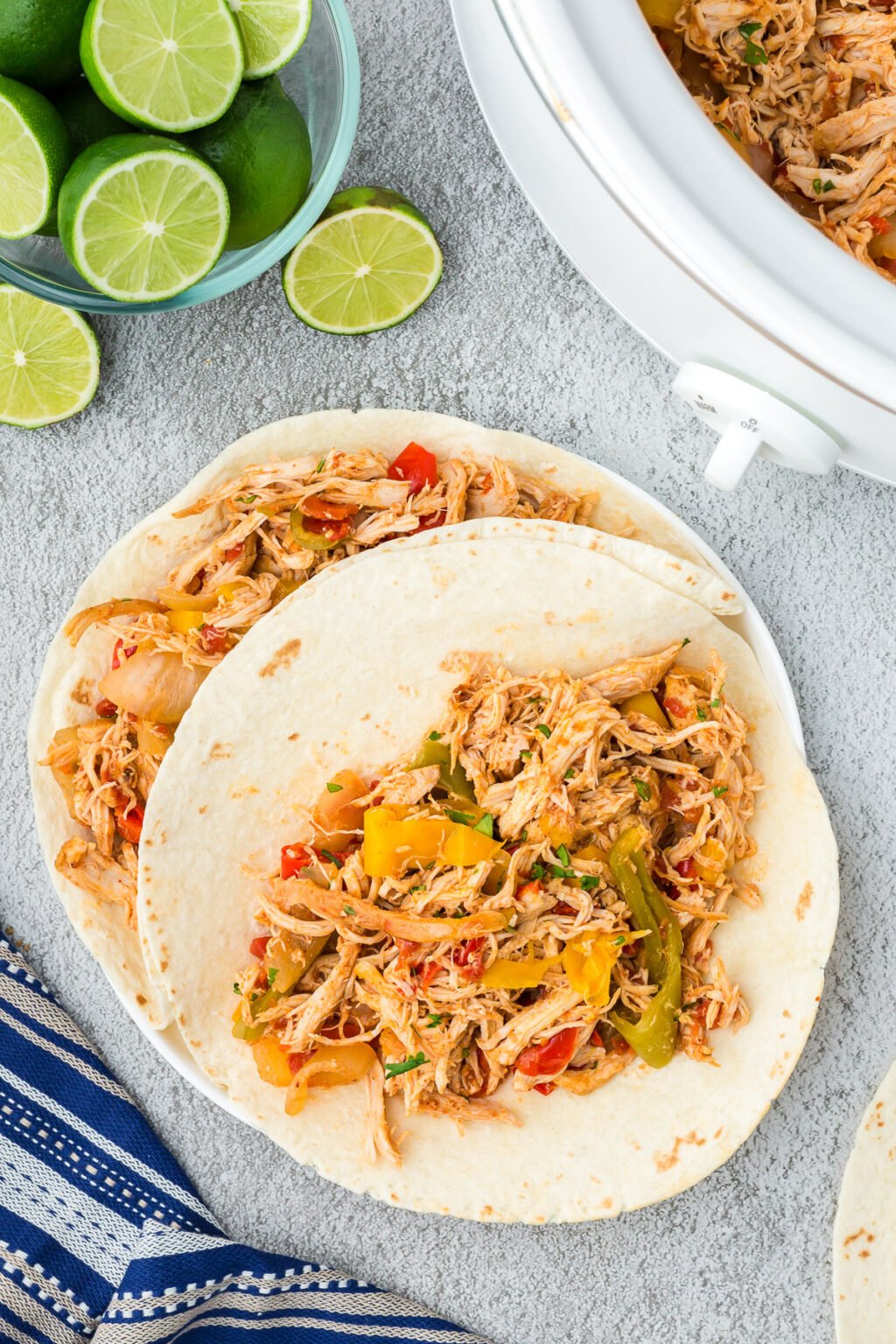 Chicken Fajitas (Crockpot) The Clean Eating Couple