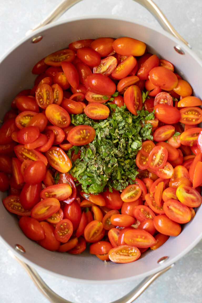Spaghetti Sauce with Fresh Tomatoes The Clean Eating Couple